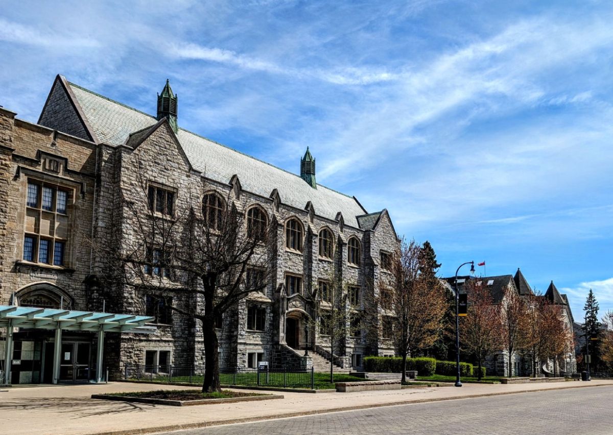 Douglas Library | Queen's University Library